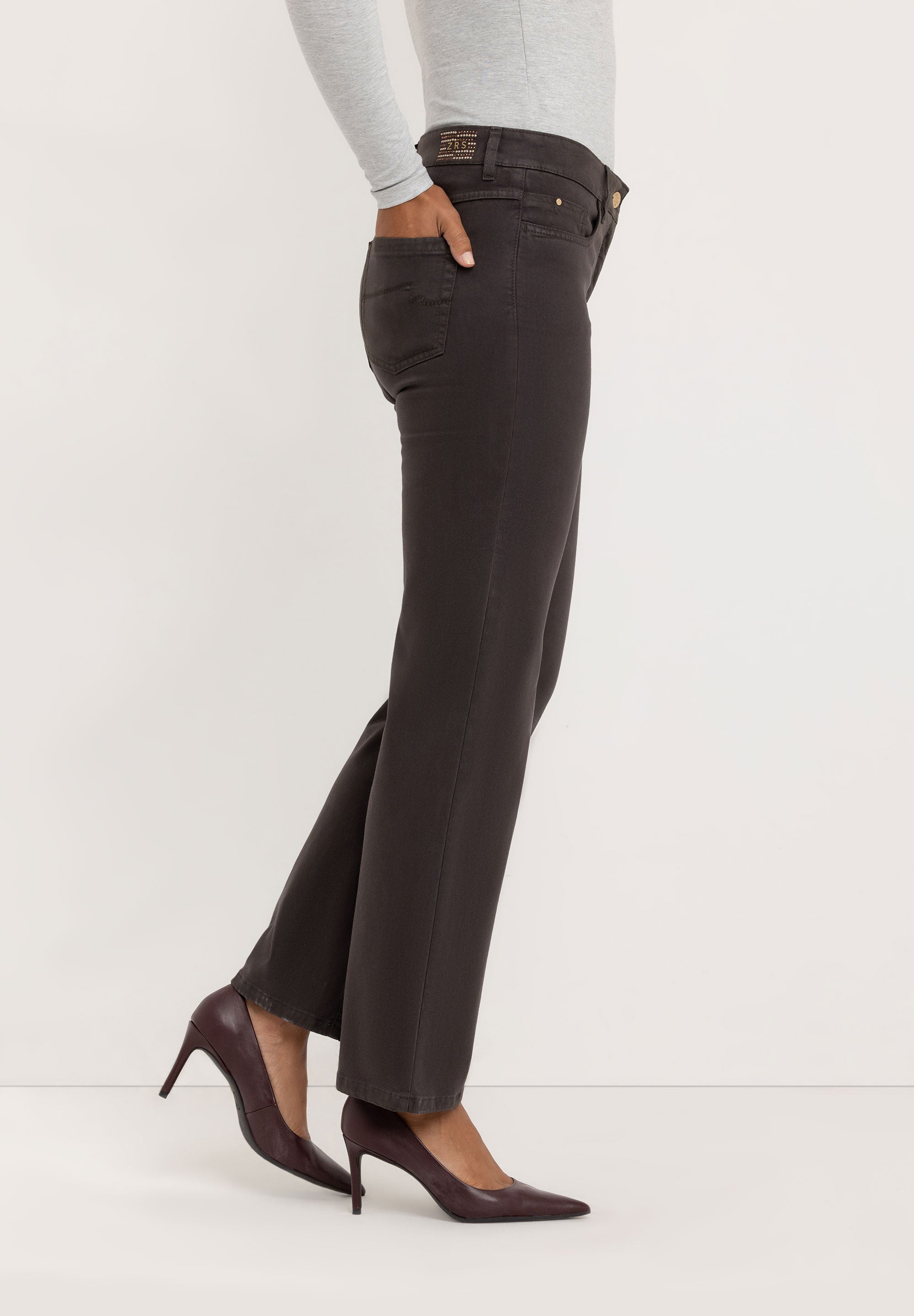 Kora Coloured Straight Broek | Black Coffee