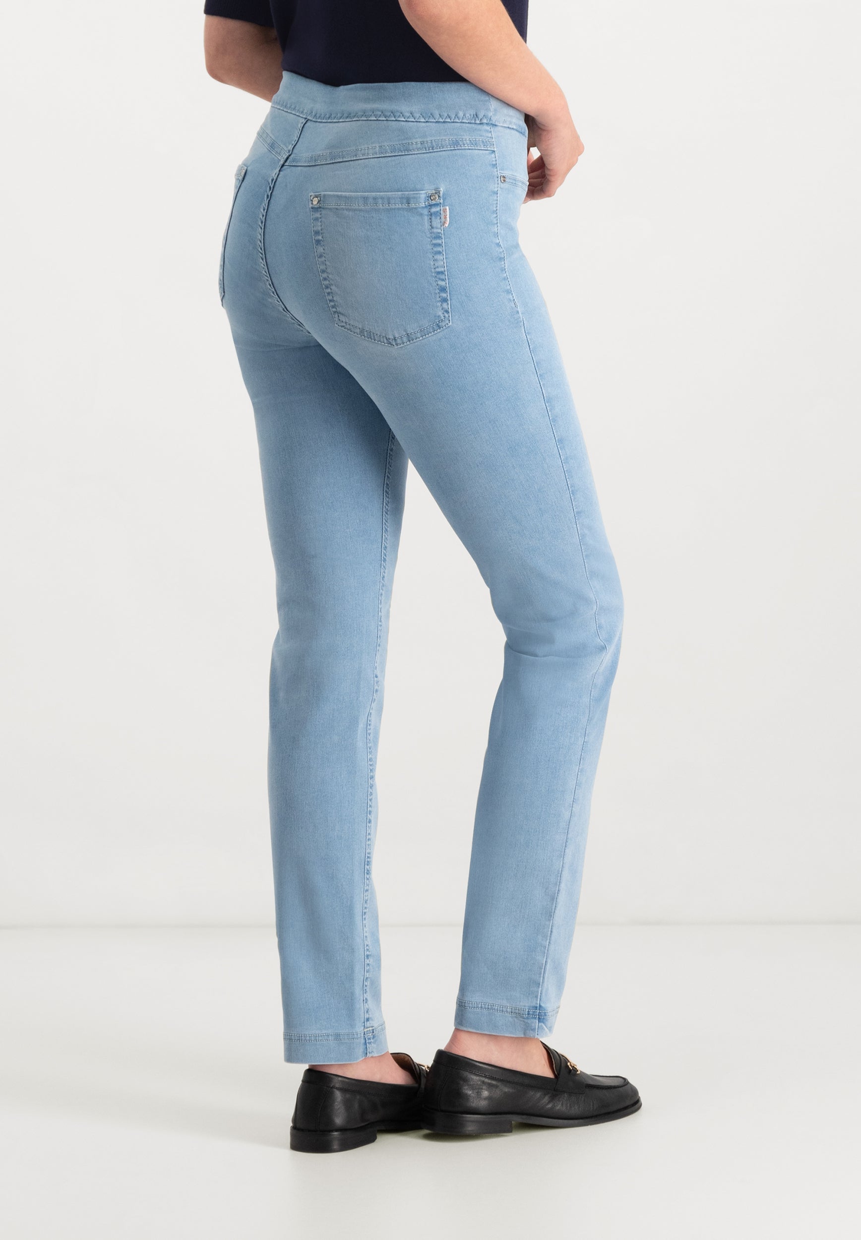 Leggie Shape-On Skinny Jeans | Light Blue ZRS