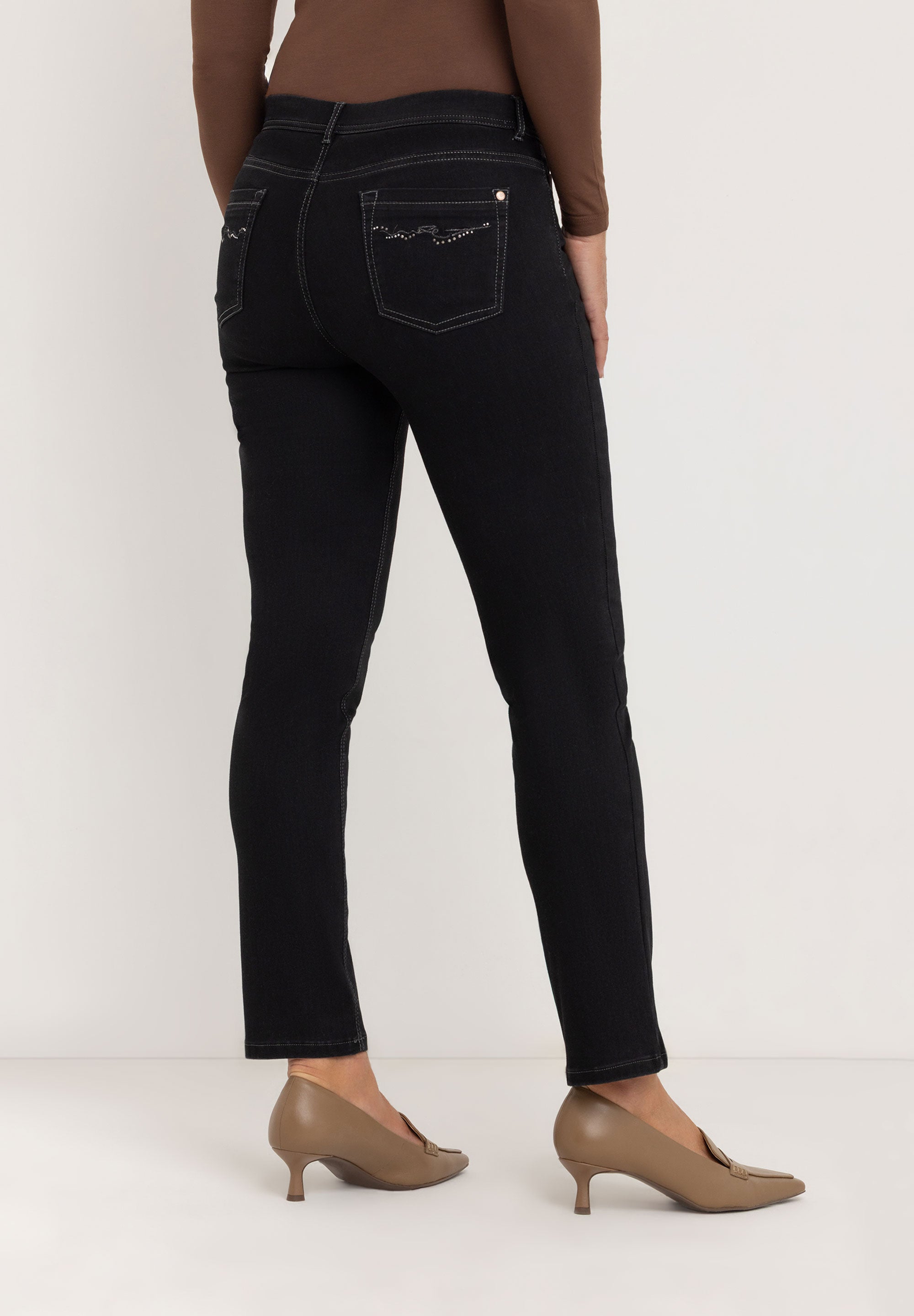 Ginie Slim Pants | Black-Black