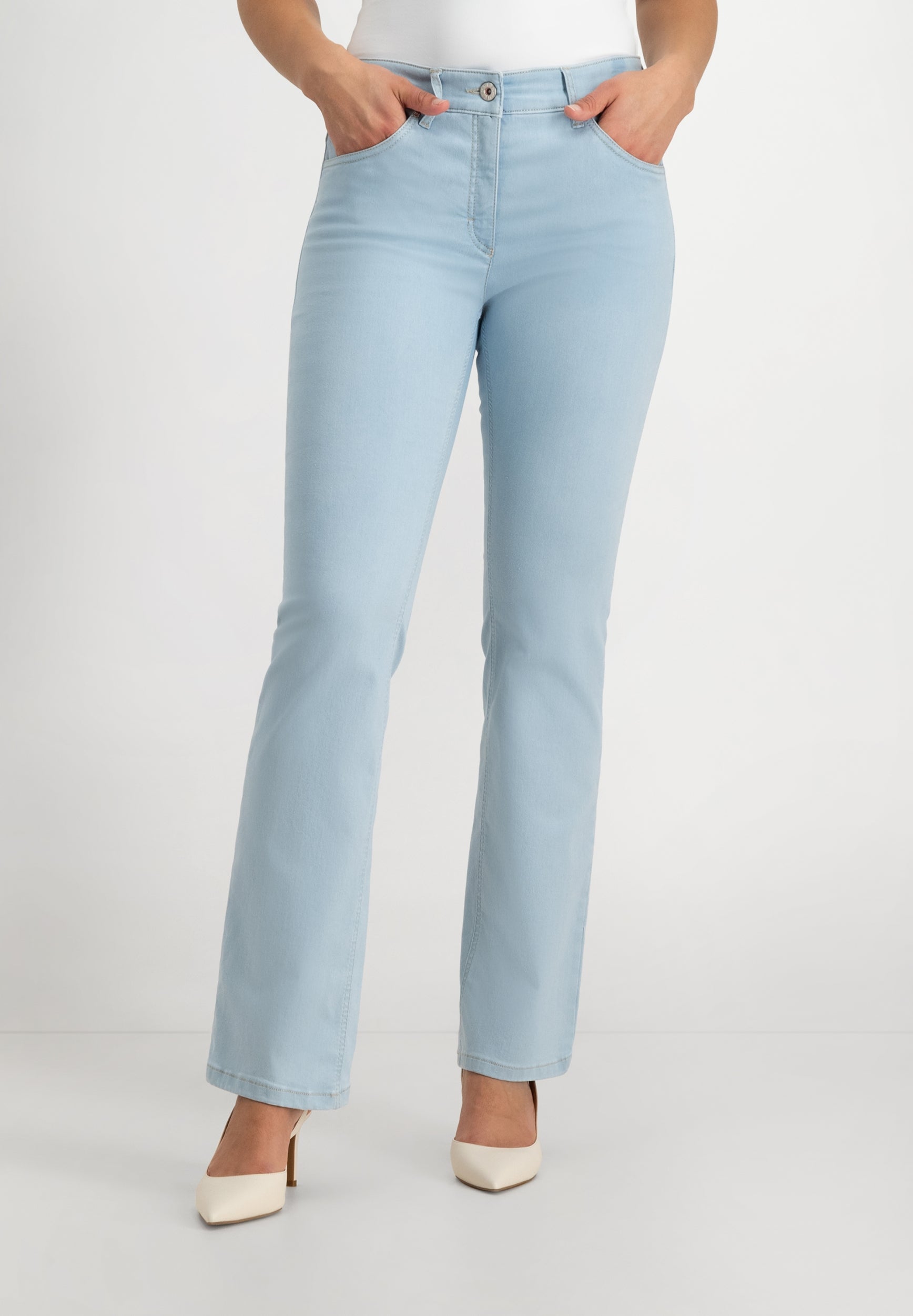Twigie Shape-On Bootcut Jeans | Bleached