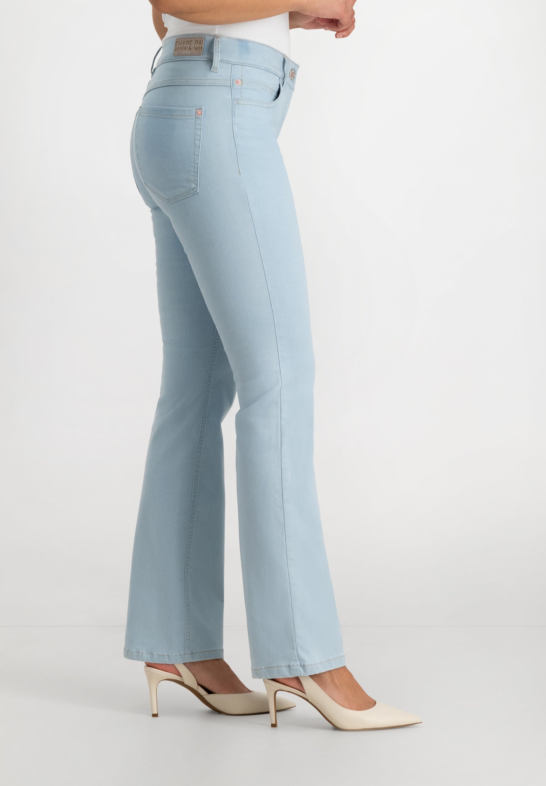 Twigie Shape-On Bootcut Jeans | Bleached