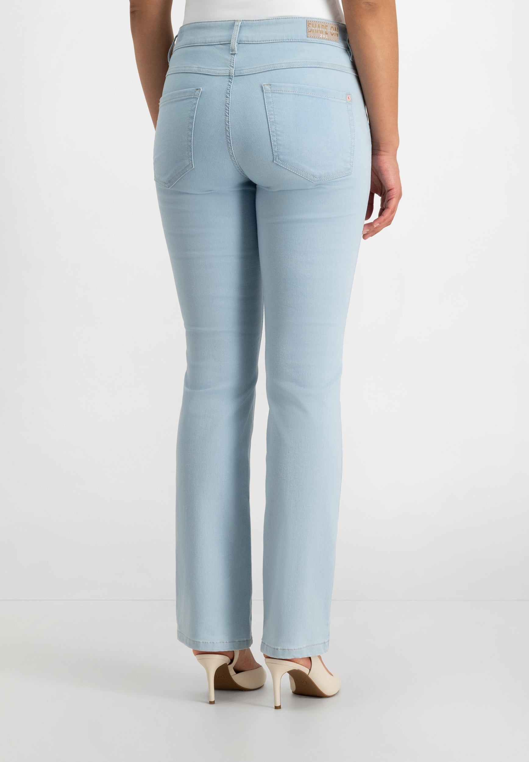 Twigie Shape-On Bootcut Jeans | Bleached