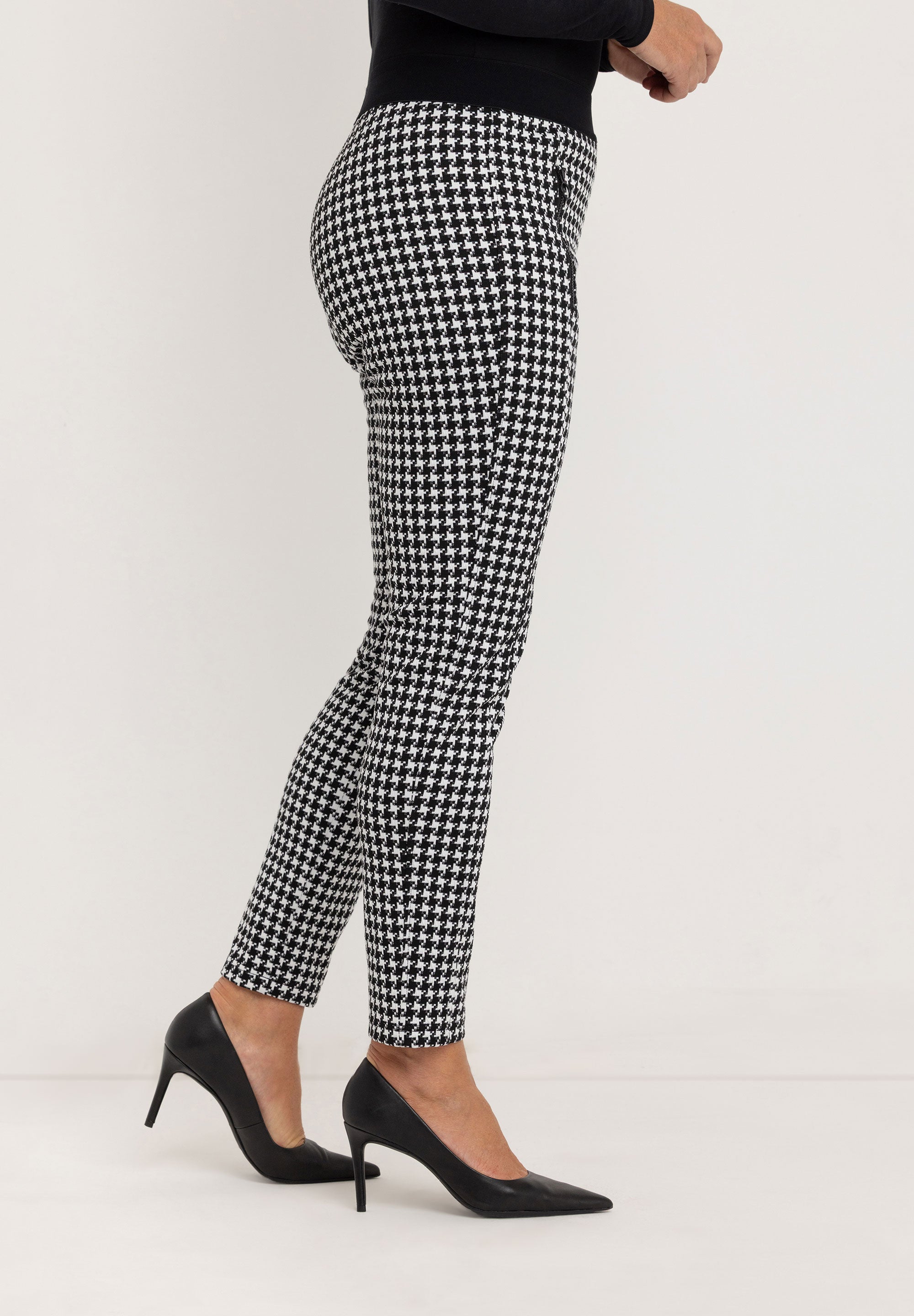 Laura Slim Cigarette Pants | Black Ecru