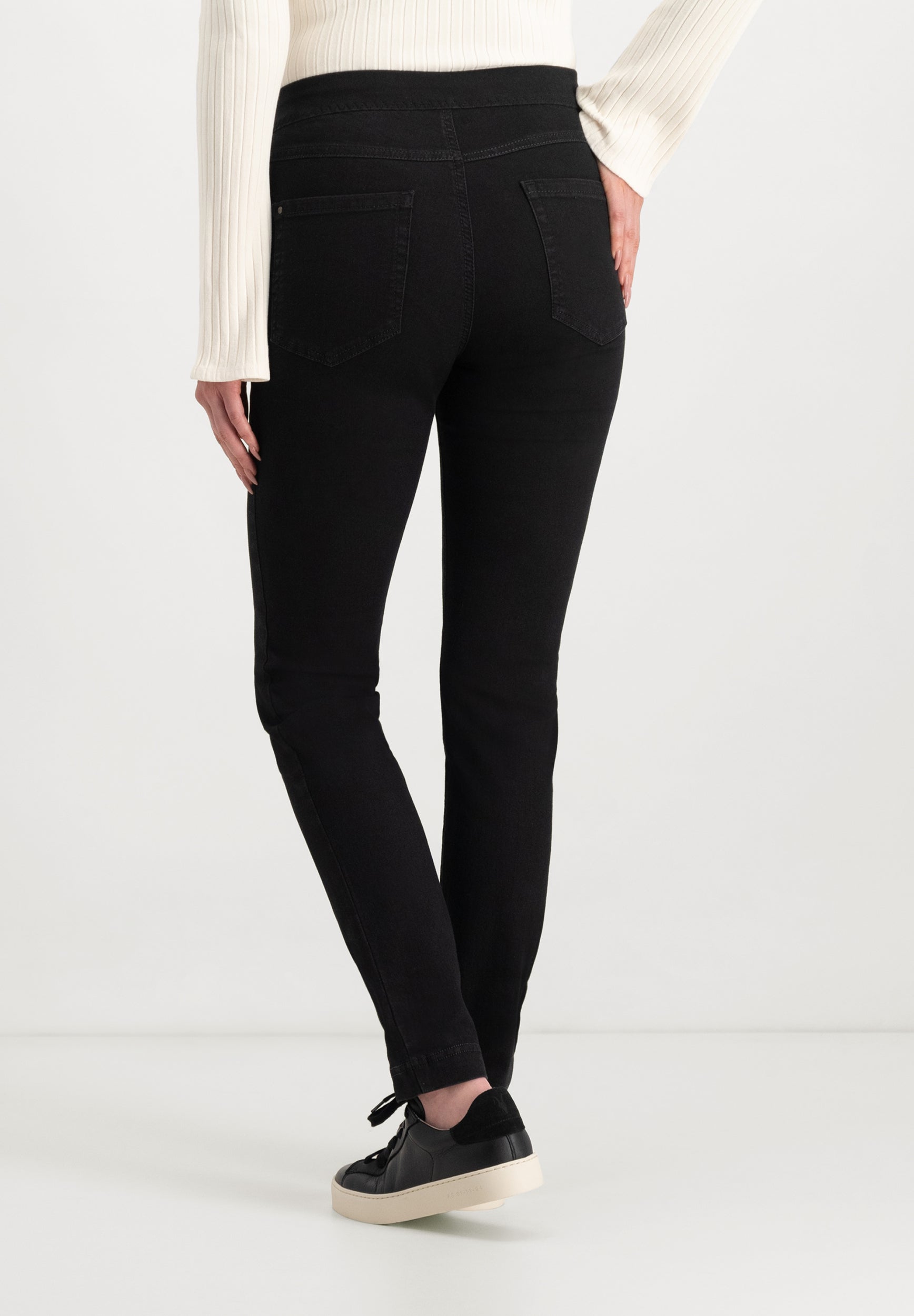 Leggie Shape-On Skinny Jeans | Black Black Pants ZRS