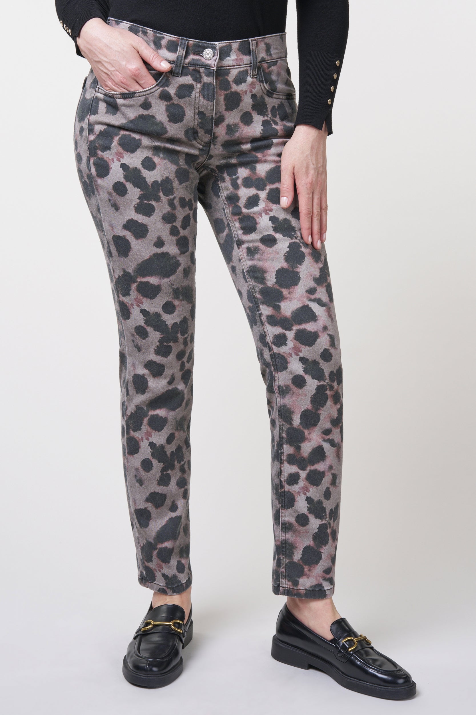 Twigie Shape-On Straight Jeans | Leo Print Pants ZRS