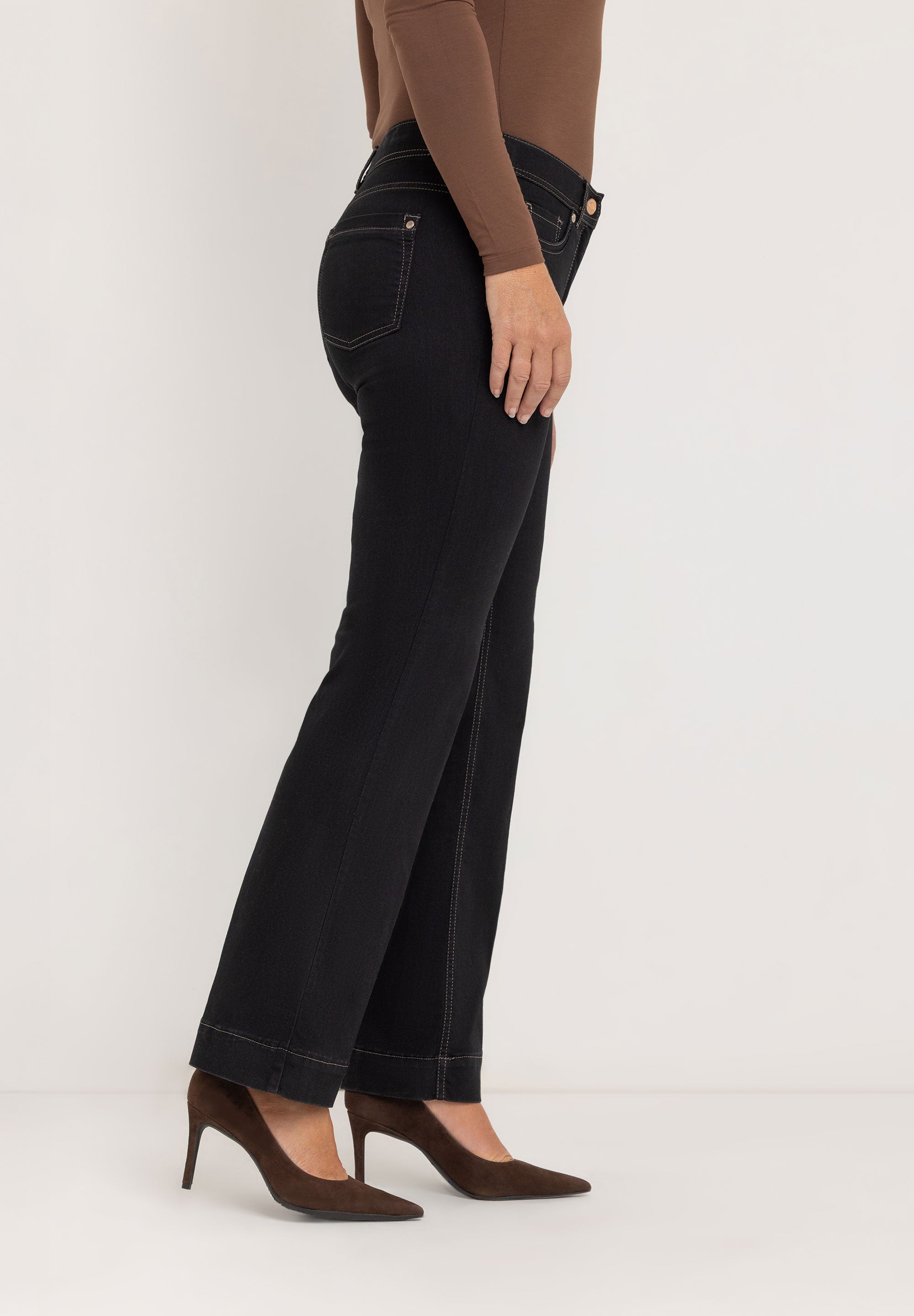 Ginie Slim Pants | Black-Black