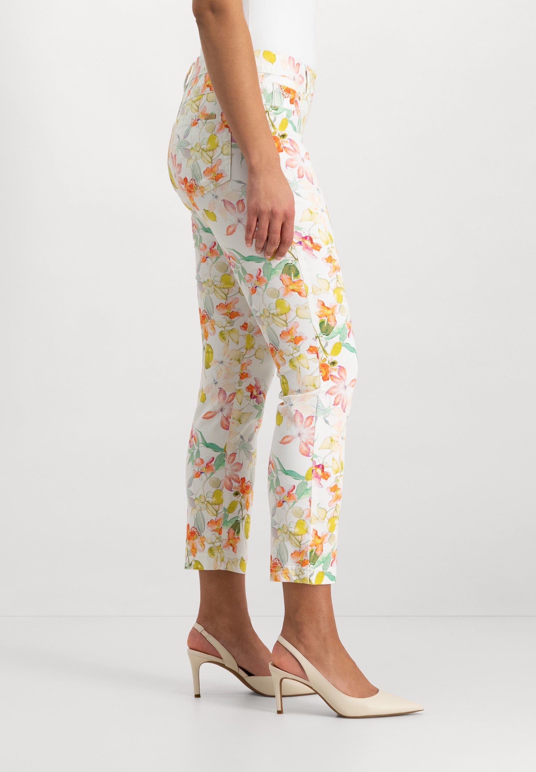 Leggie Shape-On Cropped Skinny Jeans | White Mixed Reds