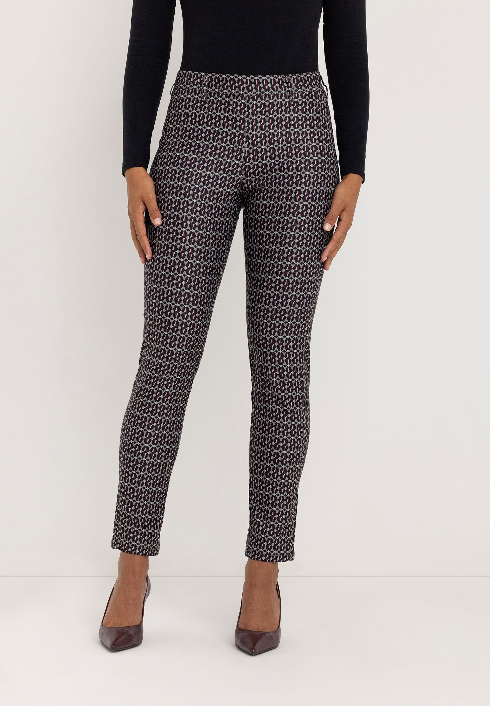 Sarah Bootcut Pants | Taupe Black Graphic